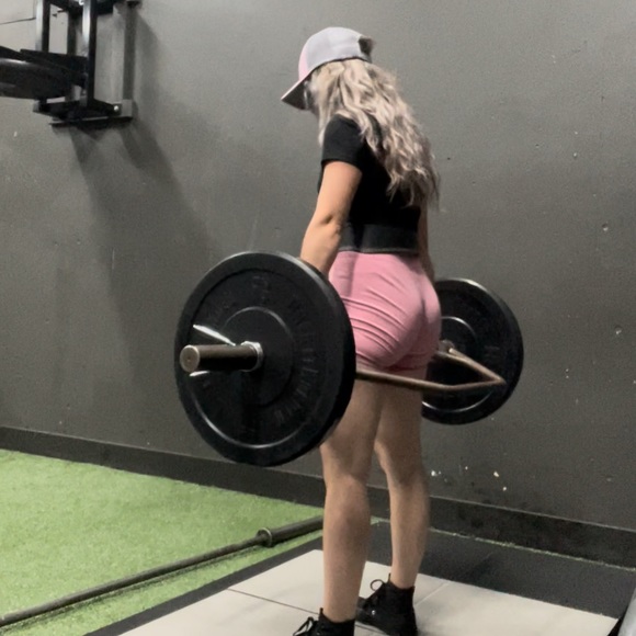 Meet your Posher, Araceli - Picture 3 of 5